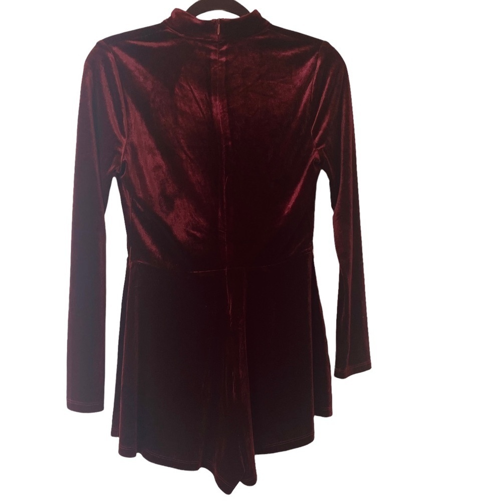Tobi Burgundy Velvet Fitted Romper  Sz M - Picture 2 of 15